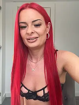 Snapshot of FariBanxOfficial chatting on 10-15-25, 01:22 FariBanxOfficial online show from 10-15-25, 01:22