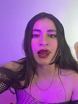 Snapshot of HADARA__ chatting on 03-11-25, 06:00 HADARA online show from 03-11-25, 06:00