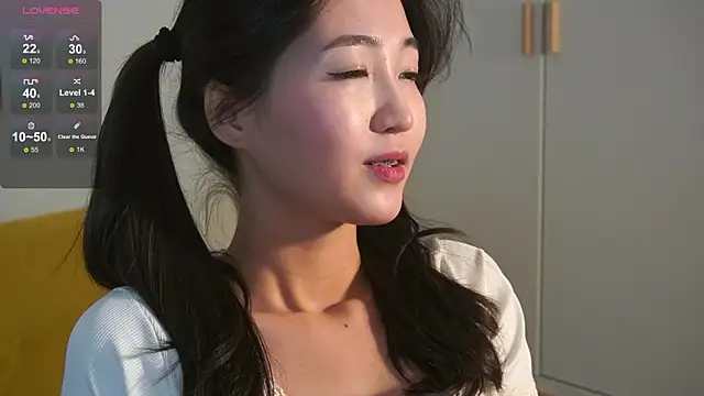 Snapshot of SeulBi chatting on 03-13-25, 12:02 SeulBi online show from 03-13-25, 12:02