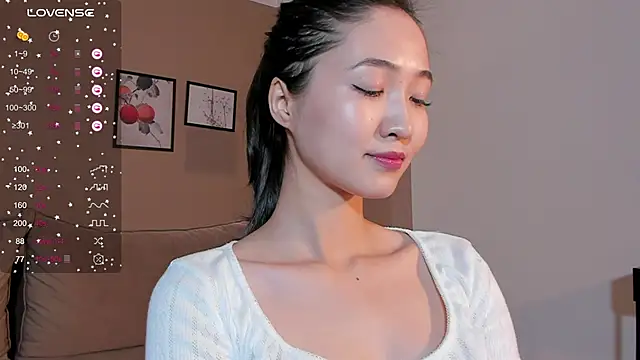 Snapshot of SeulBi chatting on 10-21-25, 04:19 SeulBi online show from 10-21-25, 04:19