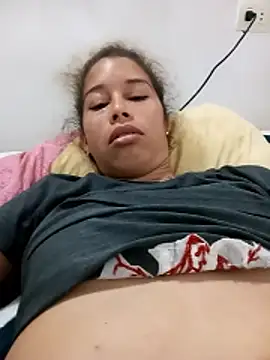 Snapshot of Sexi_girl29 chatting on 10-15-25, 09:20 Sexi girl29 online show from 10-15-25, 09:20