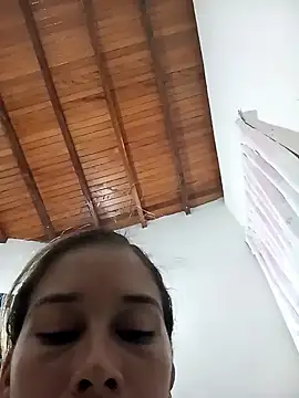 Snapshot of Sexi_girl29 chatting on 10-22-25, 01:17 Sexi girl29 online show from 10-22-25, 01:17