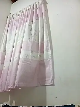 Snapshot of Sexi_girl29 chatting on 10-30-25, 09:44 Sexi girl29 online show from 10-30-25, 09:44