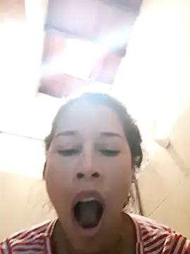 Snapshot of Sexi_girl29 chatting on 11-06-25, 11:00 Sexi girl29 online show from 11-06-25, 11:00