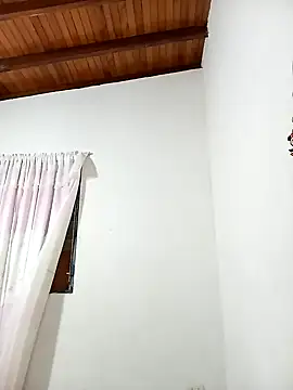 Snapshot of Sexi_girl29 chatting on 11-08-25, 11:36 Sexi girl29 online show from 11-08-25, 11:36