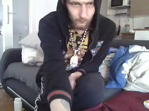 ThePython666 online show from 03-18-25, 12:14