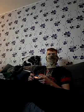 ThePython666 online show from 10-25-25, 04:31