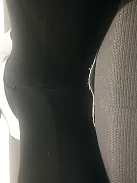 Snapshot of gui67675 chatting on 10-06-25, 05:32 gui67675 online show from 10-06-25, 05:32