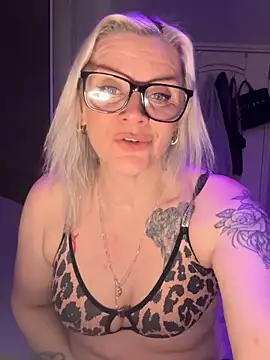 Curvy-Cleo online show from 02-03-26, 11:26