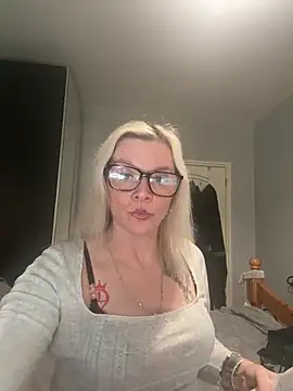 Curvy-Cleo online show from 02-12-26, 12:11