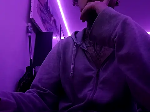 White Fox online show from 03-17-25, 10:49