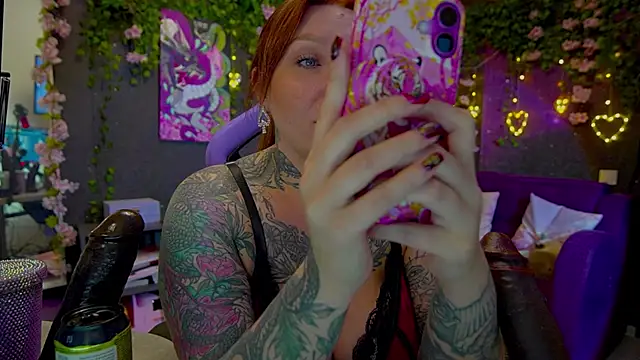 Snapshot of BlackedBarbie chatting on 03-08-26, 06:55 BlackedBarbie online show from 03-08-26, 06:55