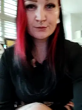 TiffiChantiT2 online show from 05-15-26, 11:06