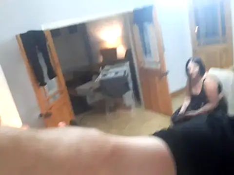 Snapshot of Nick-Ox chatting on 11-19-25, 10:21 Nick-Ox online show from 11-19-25, 10:21