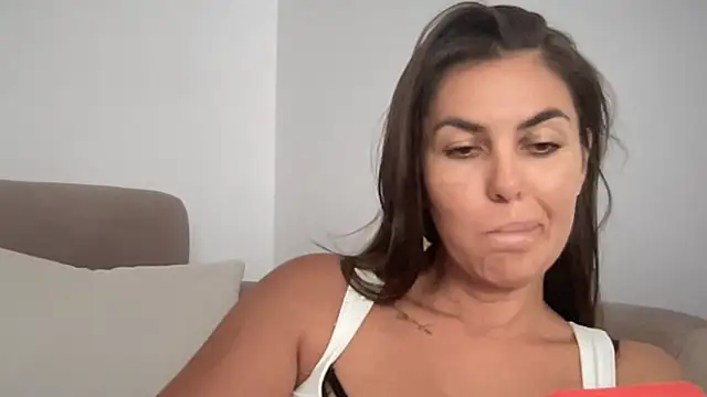 AngelinaMeov online show from 10-07-25, 12:57