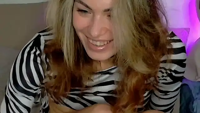 SweetDarling7 online show from 12-02-25, 10:42