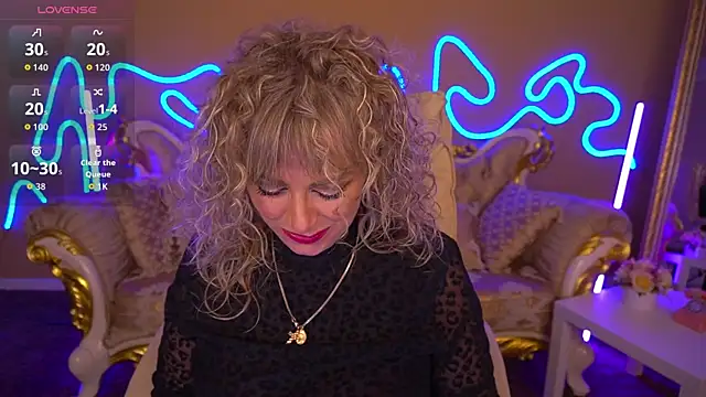 CandyLadyyy online show from 10-12-25, 08:30