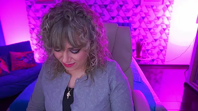 CandyLadyyy online show from 05-10-26, 08:36