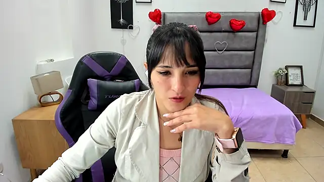 Tania Duque online show from 03-16-26, 01:59