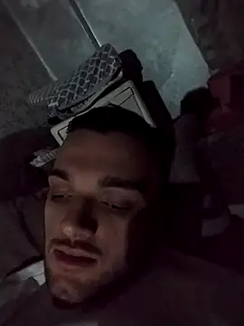 Snapshot of Francescodicristina44 chatting on 02-15-26, 09:44 Francescodicristina44 online show from 02-15-26, 09:44