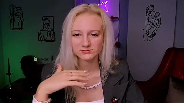 madam uliis online show from 03-12-25, 08:41