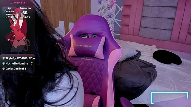 Snapshot of Asaray_T chatting on 12-13-25, 07:53 Asaray T online show from 12-13-25, 07:53