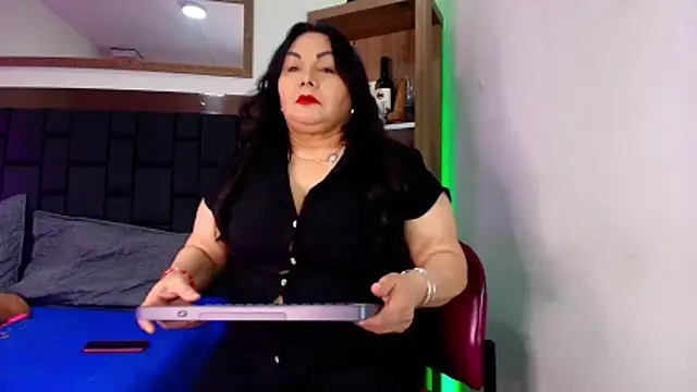 EllenaBoobs  online show from 05-13-26, 04:10