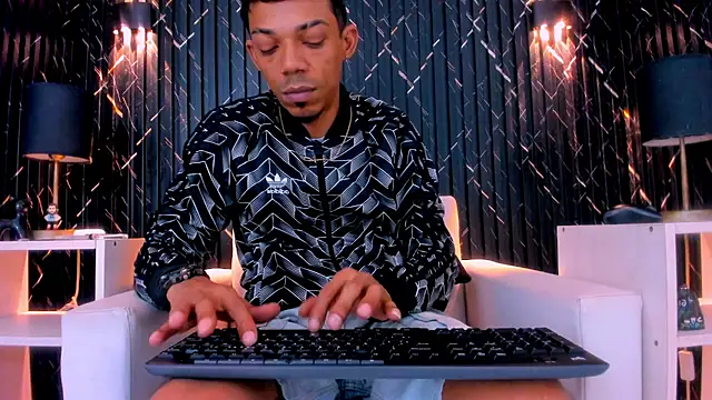 Snapshot of Gregory_Sforza chatting on 02-11-26, 08:03 Gregory Sforza online show from 02-11-26, 08:03