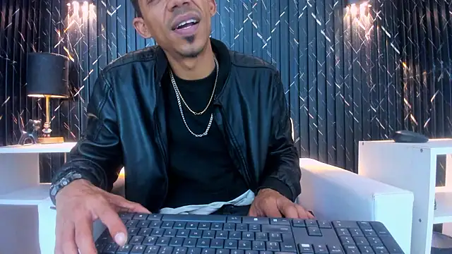 Snapshot of Gregory_Sforza chatting on 02-18-26, 07:54 Gregory Sforza online show from 02-18-26, 07:54