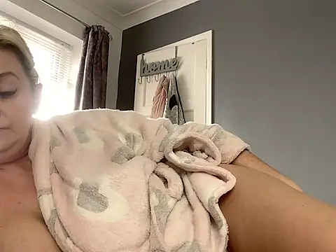 GoldenSquirter online show from 03-21-25, 11:55