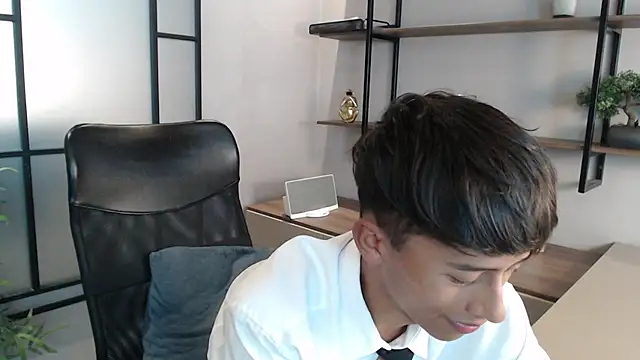 labrinthteasing online show from 03-17-25, 11:21