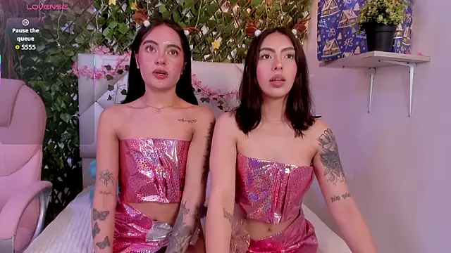 Abby Piink online show from 12-20-25, 04:58