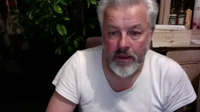 Berg Boy online show from 11-21-25, 01:04