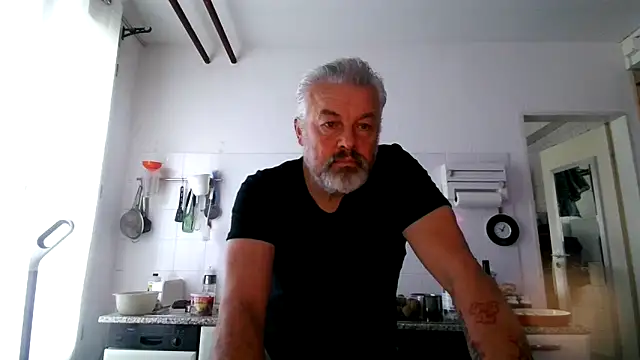 Berg Boy online show from 11-30-25, 09:02