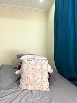 Ivelleee  online show from 09-10-25, 11:05