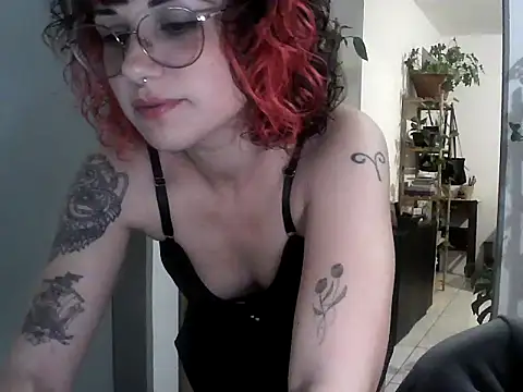 Snapshot of Acid_Girl_Ofc chatting on 10-14-25, 03:18 Acid Girl Ofc online show from 10-14-25, 03:18
