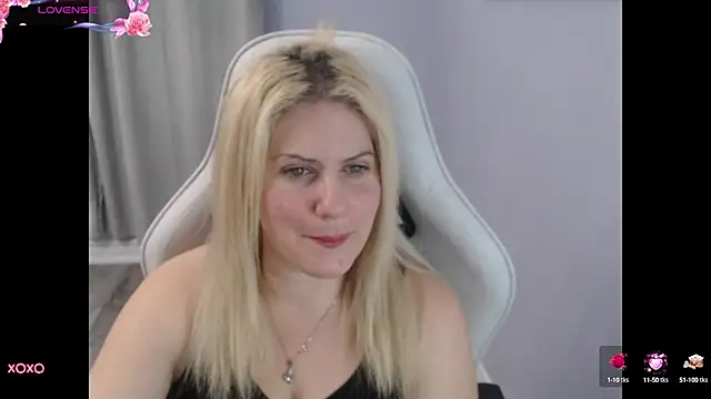 Snapshot of BellaStar84 chatting on 10-07-25, 12:35 BellaStar84 online show from 10-07-25, 12:35