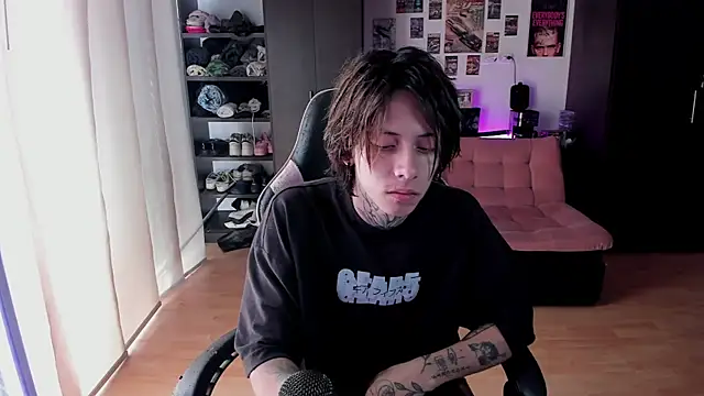 xIce Boy online show from 05-03-26, 04:02