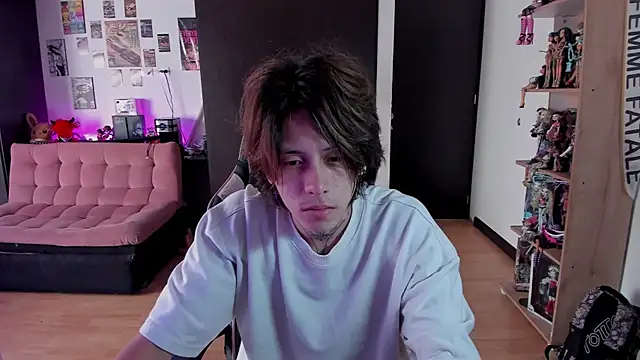xIce Boy online show from 05-19-26, 01:17