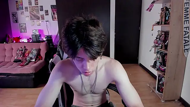 xIce Boy online show from 06-06-26, 02:44