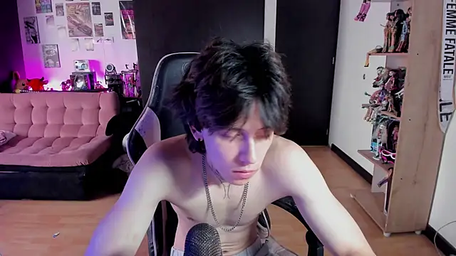 xIce Boy online show from 06-24-26, 07:46