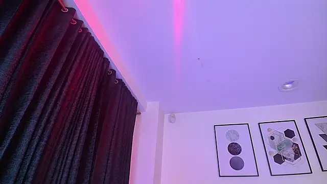 Karin Ks online show from 03-18-25, 11:08