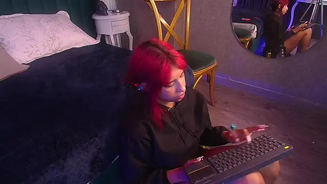 Karin Ks online show from 03-20-25, 09:48