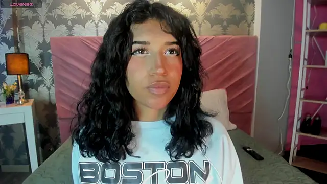 Snapshot of Karin_Ks chatting on 02-17-26, 03:14 Karin Ks online show from 02-17-26, 03:14