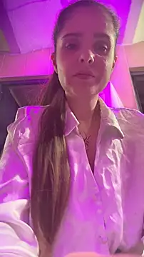 Snapshot of LoganPeny chatting on 12-16-25, 11:10 LoganPeny online show from 12-16-25, 11:10