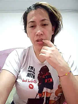 Snapshot of melany-92xxx chatting on 02-07-26, 10:57 melany-92xxx online show from 02-07-26, 10:57