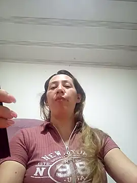 Snapshot of melany-92xxx chatting on 04-04-26, 03:49 melany-92xxx online show from 04-04-26, 03:49