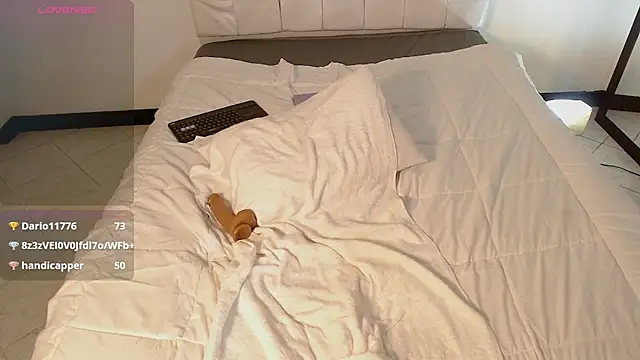 Snapshot of noirgoddes_ chatting on 03-16-25, 06:23 noirgoddes online show from 03-16-25, 06:23