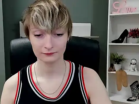 hottieBlair online show from 09-23-25, 06:16