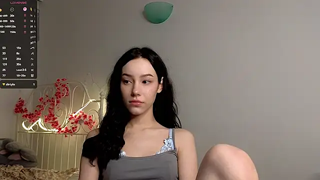 glamourr online show from 12-18-25, 09:26